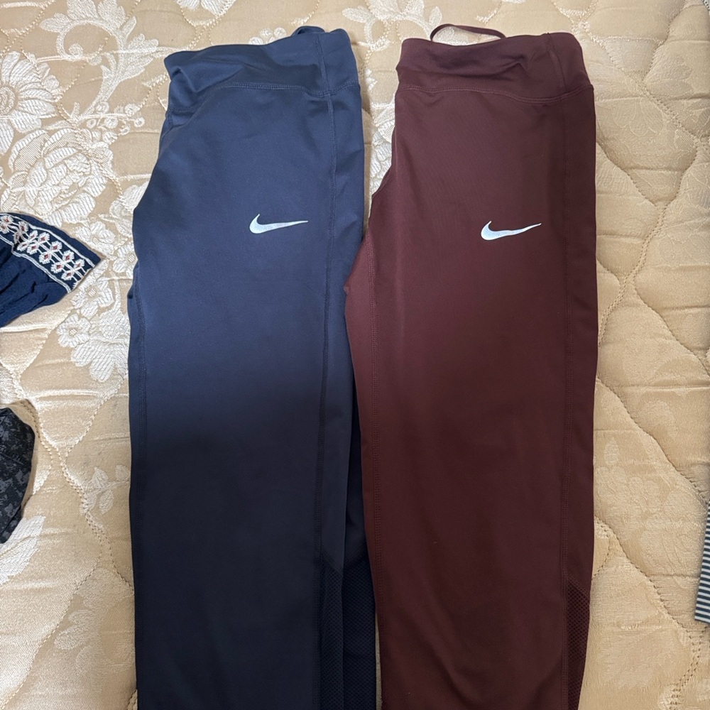 Nike Women's Leggings in Blue and Burgundy